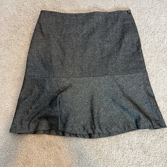 Talbots Women’s Gray Skirt Size 10 - Picture 1 of 6